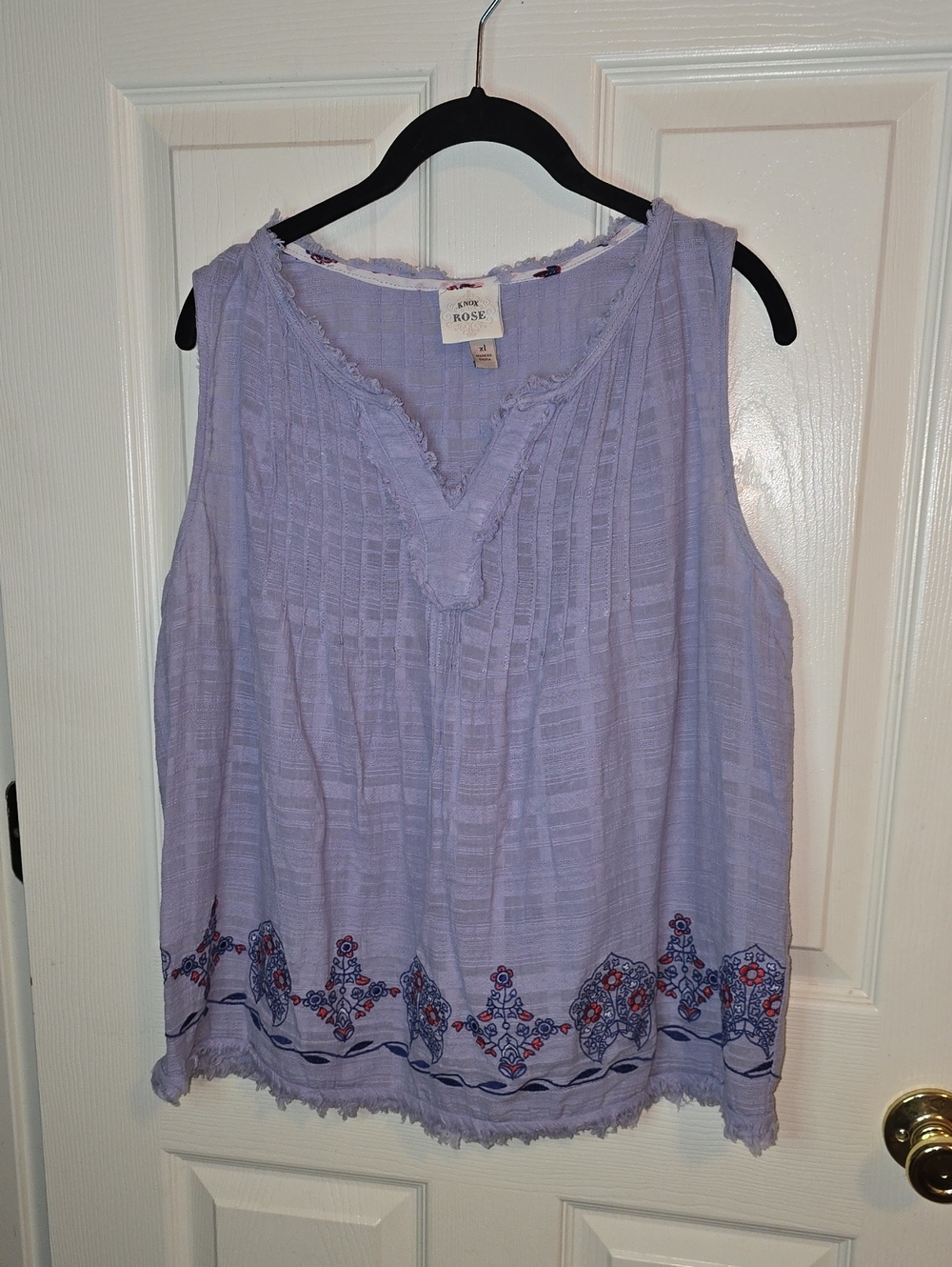 a new day Light Lavender Embroidered V-Neck Sleeveless Camisole
